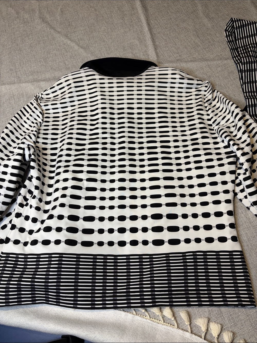 Joseph Ribkoff Set Cardi and Shell - Picture 11 of 16